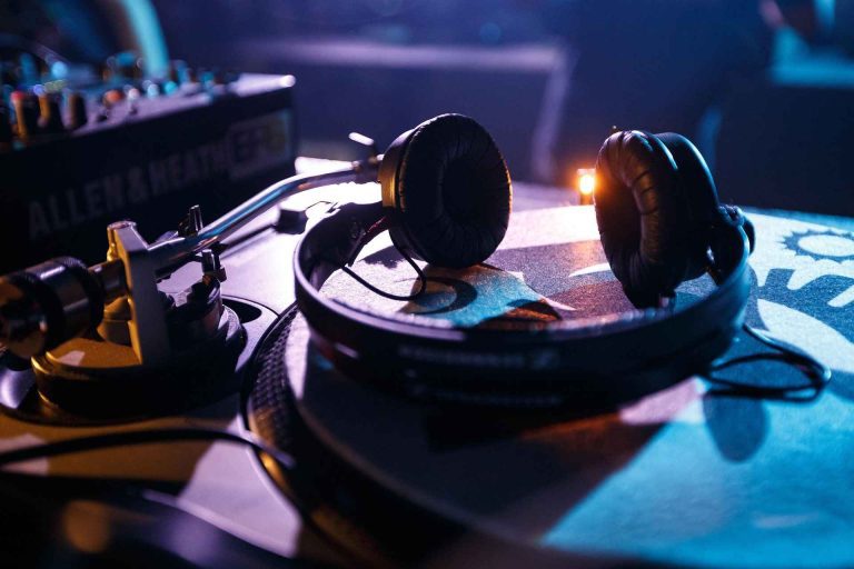 AI-Driven Features for Audio Devices